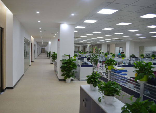 襄陽(yáng)油煙機(jī)管道清洗，告別油膩，重拾清新